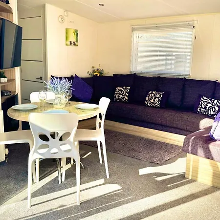 Marton Mere - 3 Bedroom Caravan Blackpool