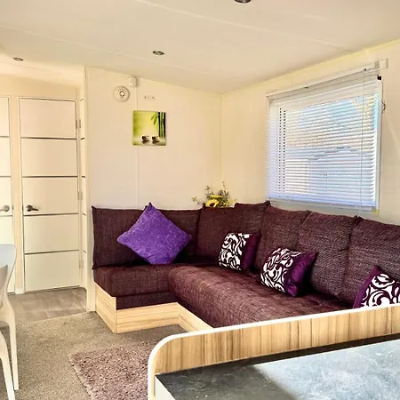 Holiday home Marton Mere - 3 Bedroom Caravan