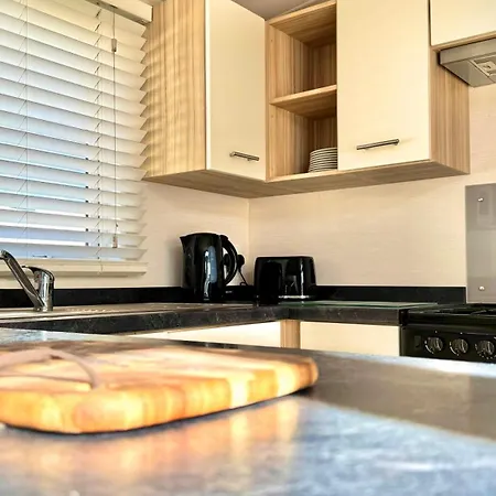 Marton Mere - 3 Bedroom Caravan Blackpool