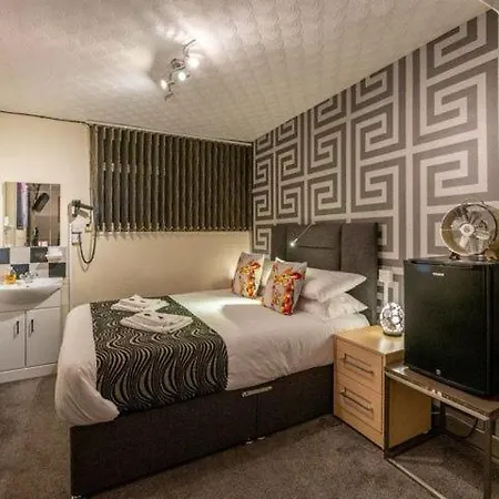 Manor House Bed & Breakfast Blackpool