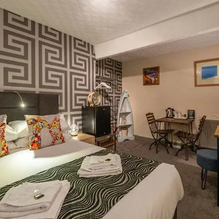 Bed & Breakfast Manor House Blackpool