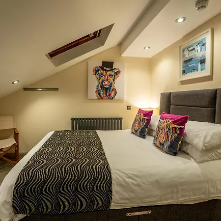 Manor House Bed & Breakfast 3*