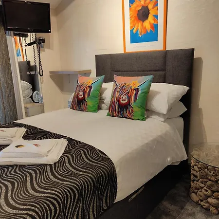 Manor House Bed & Breakfast Blackpool