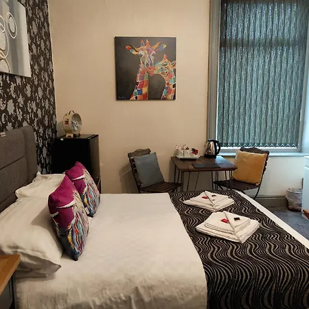 Bed & Breakfast Manor House Blackpool
