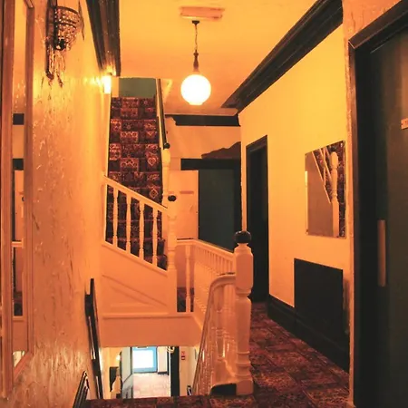 - Great Location, Comfortable Beds