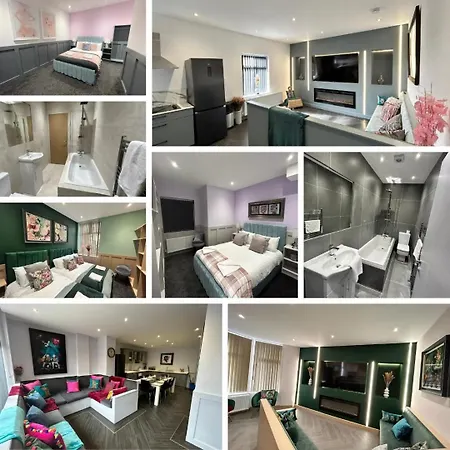 Full Private House Sleeping 26 Holiday home
