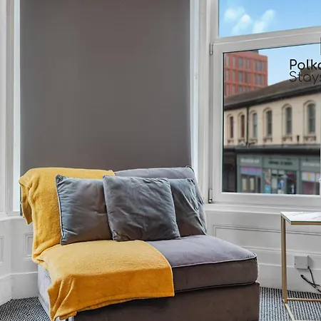 Polkadot Winter Gardens - Large Modern In By Polkastays *