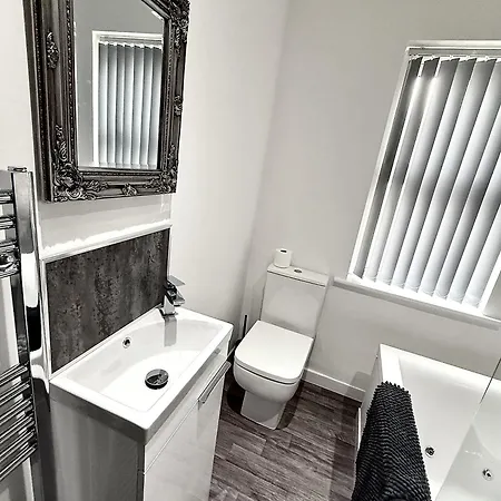 Hornby Luxury Hot Tub And Jacuzzi Suites Blackpool