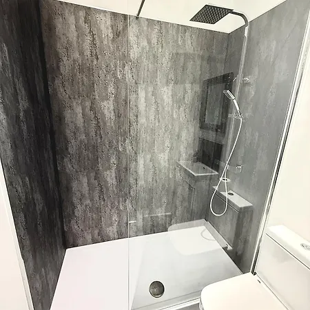 Apartment Hornby Luxury Hot Tub And Jacuzzi Suites *