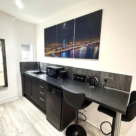 Hornby Luxury Hot Tub And Jacuzzi Suites Apartment Blackpool