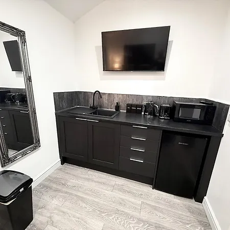 Apartment Hornby Luxury Hot Tub And Jacuzzi Suites Blackpool