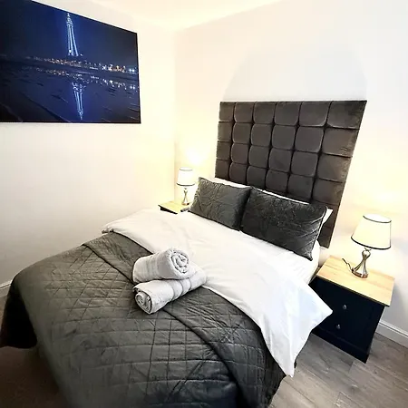 Hornby Luxury Hot Tub And Jacuzzi Suites Apartment Blackpool