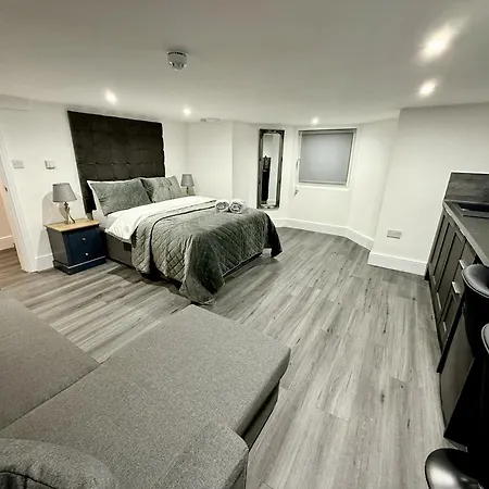 Apartment Hornby Luxury Hot Tub And Jacuzzi Suites *