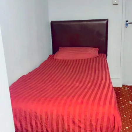 Hotel Blue Ocean - Check In Until 3am! 3*