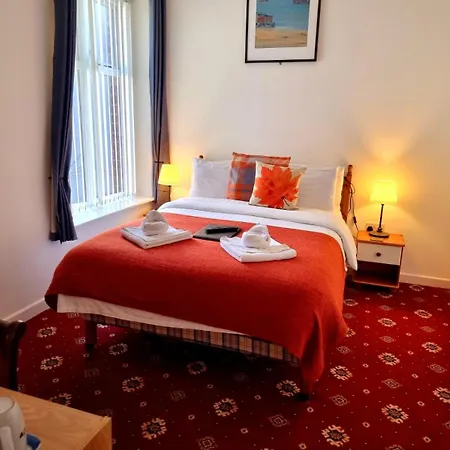 The Cameo 4*
