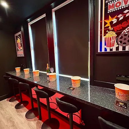 بيت للعطل New - The Fun House - Private Nightclub *