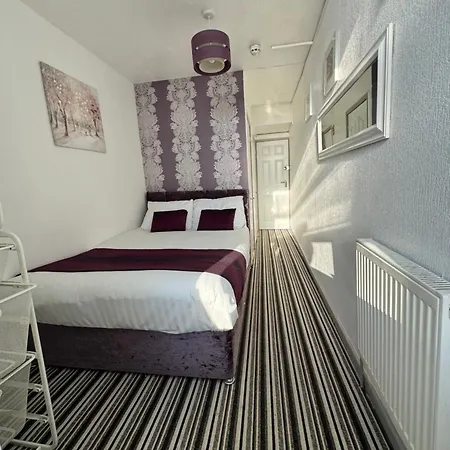 On The Beach Hotel Отель типа 