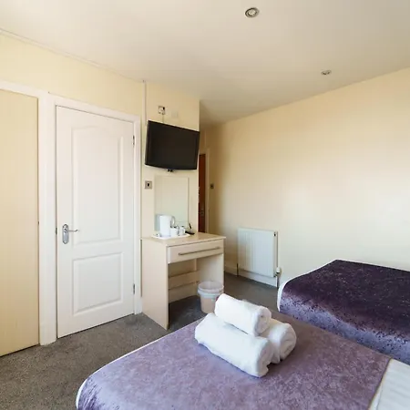 Отель The Royal Boston By Compass Hospitality Блэкпул