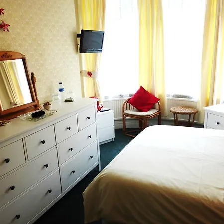 Alpha Guest 3*