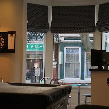 Rosebank 3*