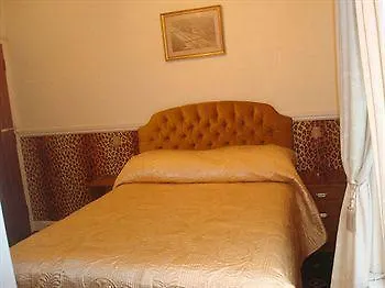 Отель The Hatton 3*