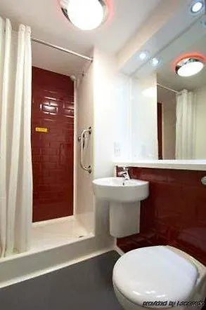 Travelodge South Shore Hotell 3*