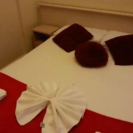 The Melville - Location Hotel 3*
