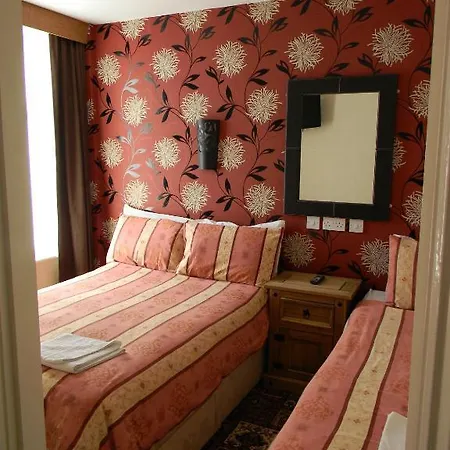 The Trafford 3* Blackpool