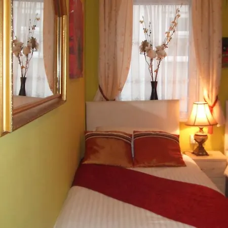 Pensjonat Cadeby 3*