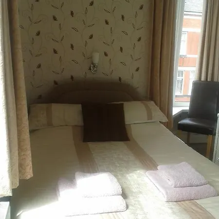 Hotel Legends 2*
