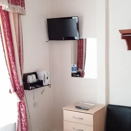 كافينديش هوتل ـ جيست هاوس 3* بلاكبول