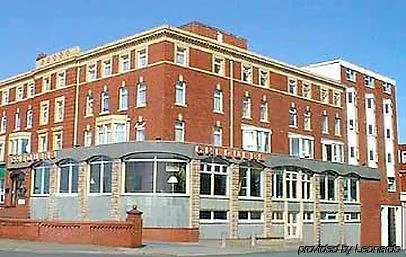 Chequers Plaza Hotel Blackpool