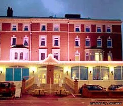 Chequers Plaza 2* Blackpool