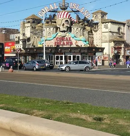 Somerville ホテル