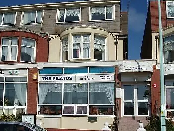 ホテル The Pilatus - 3*