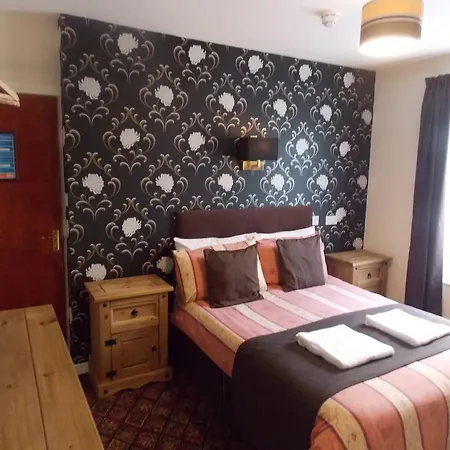 The Trafford 3* Blackpool