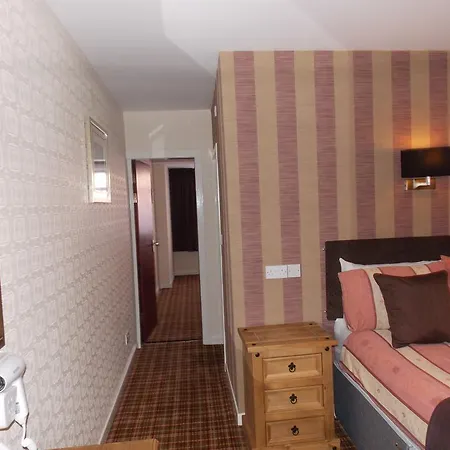 The Trafford Hotel 3*