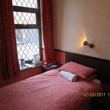Trentham 3*