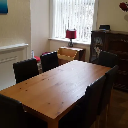 Blackpoolholidaylets Charles Street Blackpool