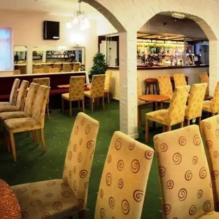 Arncliffe Hotel 3*