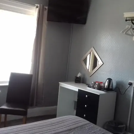 Elmfield Hotel 3*