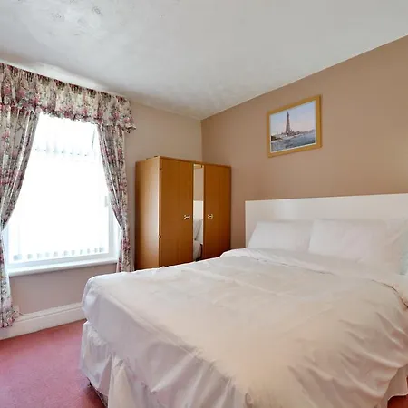 Royal Oakwell 3*