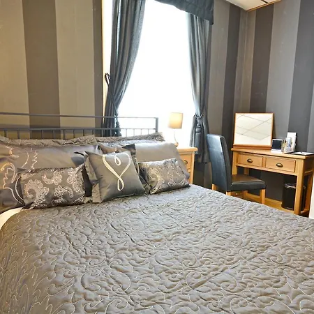 4 Star Phildene Hotel