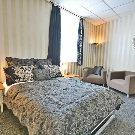 4 Star Phildene Hotel
