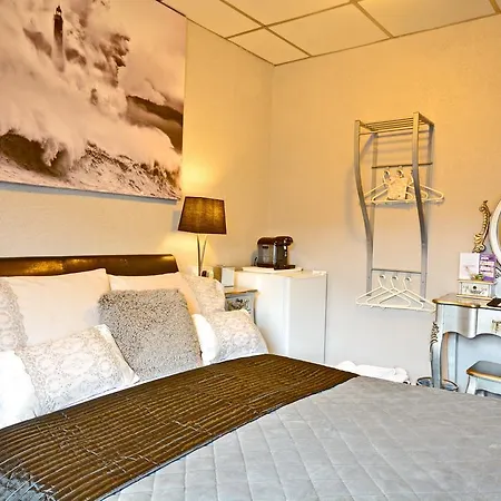 Hotel 4 Star Phildene 4*