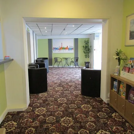 4 Star Phildene 4* Blackpool