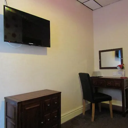 4 Star Phildene 4* Blackpool