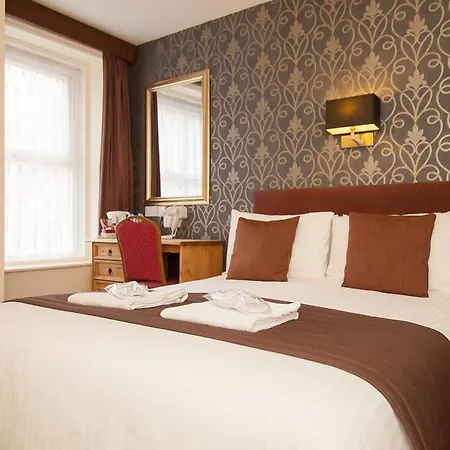 The Trafford Hotel 3*