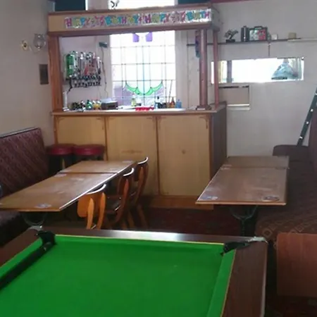 Crooked Retreat Pensionat