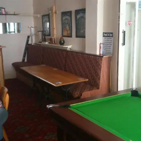 Crooked Retreat 3* Blackpool